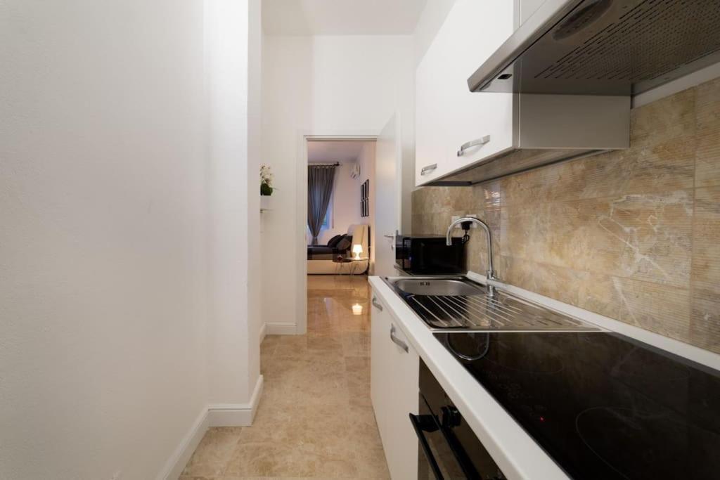 San Babila - Luxury Milanese Apartment Zewnętrze zdjęcie